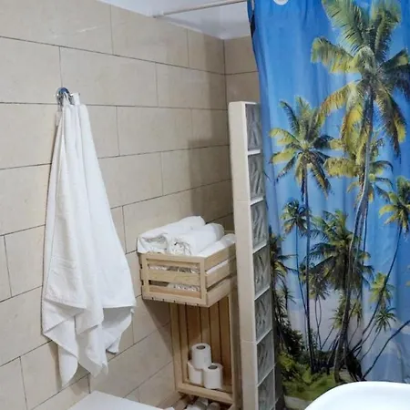 2 Bedrooms Appartement With Wifi At Arona Appartement *
